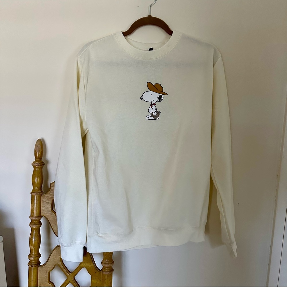 AEROPOSTALE Beige Snoopy Cowboy Sweatshirt in Size S